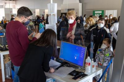 VACCINAZIONE PROFUGHI UCRAINA FERRARA