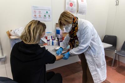 VACCINAZIONE PROFUGHI UCRAINA FERRARA