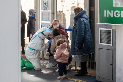 VACCINAZIONE PROFUGHI UCRAINA FERRARA