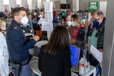 VACCINAZIONE PROFUGHI UCRAINA FERRARA