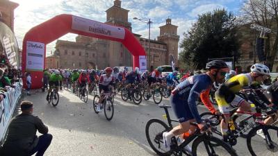 CICLISMO GRAN FONDO PO FERRARA