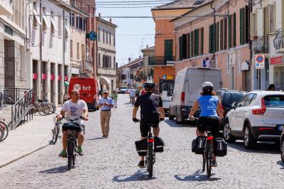 TURISMO TURISTI COMACCHIO