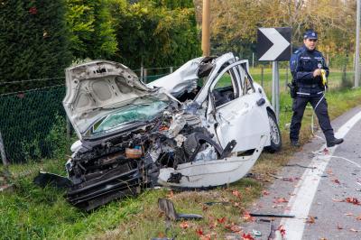 INCIDENTE SCONTRO AUTO CAMION ARGENTA