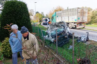 INCIDENTE SCONTRO AUTO CAMION ARGENTA