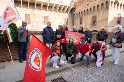 DEPOSIZIONE FIORI MURETTO CASTELLO