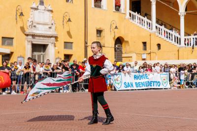 PALIO BANDIERE RAGAZZI FERRARA