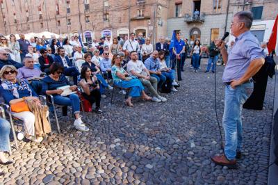 COMIZIO CARLO CALENDA AZIONE FERRARA