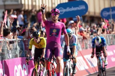 GIRO D'ITALIA A CENTO