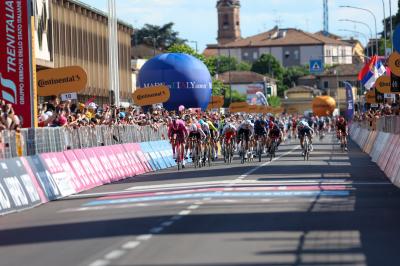 GIRO D'ITALIA A CENTO