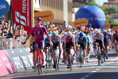 GIRO D'ITALIA A CENTO