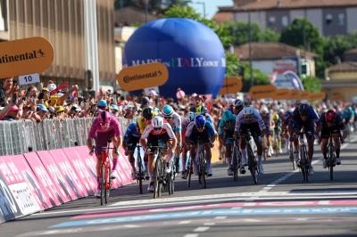 GIRO D'ITALIA A CENTO