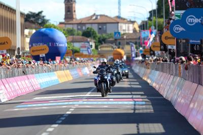 GIRO D'ITALIA A CENTO