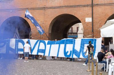 PROTESTA ULTRAS CONTRO TACOPINA FERRARA