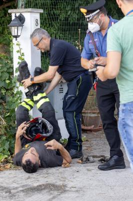 INCENDIO FABBRICA VETRORESINA MIGLIARINO