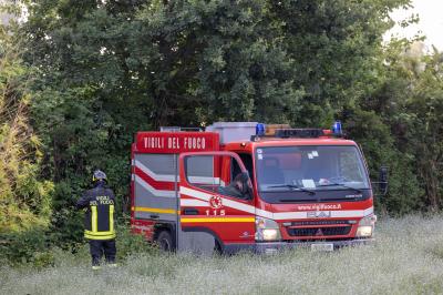 INCENDIO FABBRICA VETRORESINA MIGLIARINO