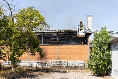 INCENDIO FABBRICA VETRORESINA MIGLIARINO