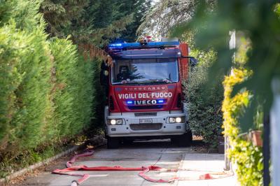 INCENDIO FABBRICA VETRORESINA MIGLIARINO