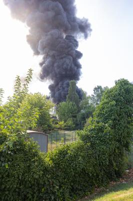 INCENDIO FABBRICA VETRORESINA MIGLIARINO