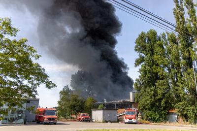 INCENDIO FABBRICA VETRORESINA MIGLIARINO