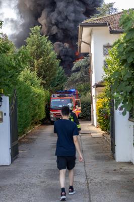 INCENDIO FABBRICA VETRORESINA MIGLIARINO