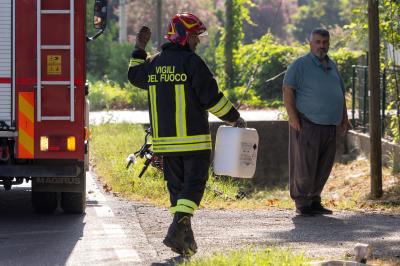 INCENDIO FABBRICA VETRORESINA MIGLIARINO