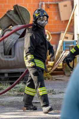 INCENDIO FABBRICA VETRORESINA MIGLIARINO