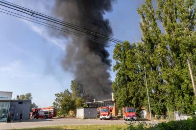 INCENDIO FABBRICA VETRORESINA MIGLIARINO