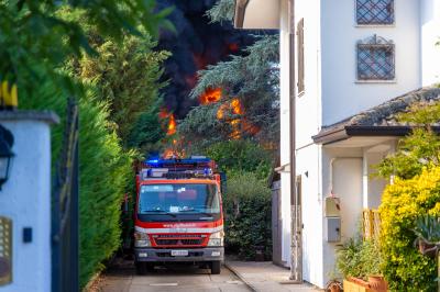 INCENDIO FABBRICA VETRORESINA MIGLIARINO