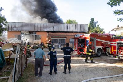 INCENDIO FABBRICA VETRORESINA MIGLIARINO