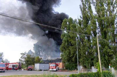 INCENDIO FABBRICA VETRORESINA MIGLIARINO