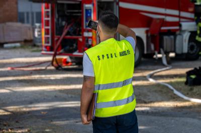 INCENDIO FABBRICA VETRORESINA MIGLIARINO