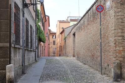 VIA DELLE VOLTE FERRARA