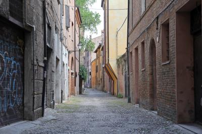 VIA DELLE VOLTE FERRARA