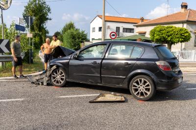 INCIDENTE AUTO VIA POMPOSA FERRARA