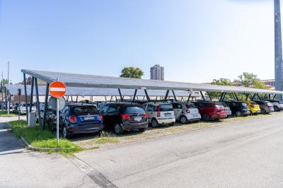 VANDALI PARCHEGGIO VIA DEL LAVORO FERRARA