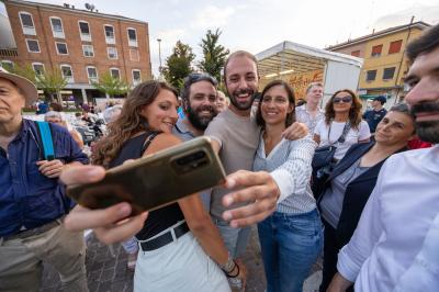 ELLY SCHLEIN FESTA UNITA' PONTELAGOSCURO