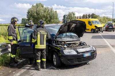 INCIDENTE AUTO VIA BOLOGNA UCCELLINO