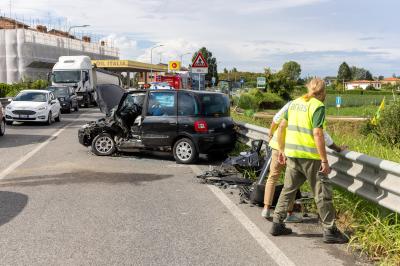 INCIDENTE AUTO VIA BOLOGNA UCCELLINO