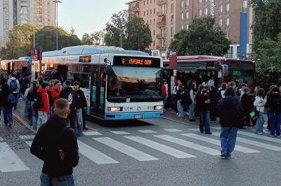 CORRIERE PIAZZALE STAZIONE