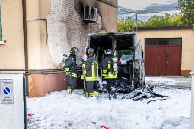 INCENDIO CAMPER COPPARO