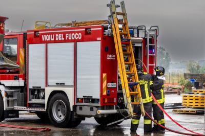 INCENDIO CAPANNONE SAN NICOLO'