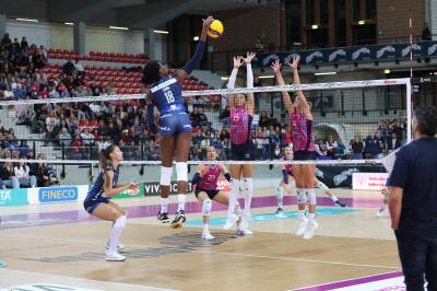 NUMIA VERO VOLLEY MILANO - SAVINO DEL BENE SCANDICCI