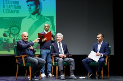 PRESENTAZIONE LIBRO OSCAR MASSEI