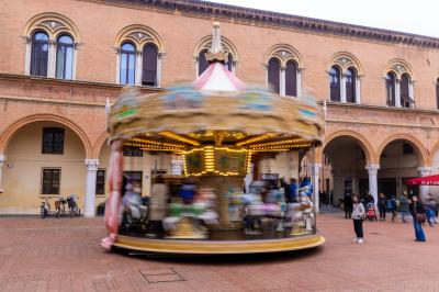 NATALE IN CENTRO FERRARA