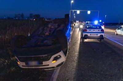 INCIDENTE AUTO VIA POLITKOVSKAJA BOARA