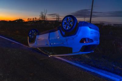 INCIDENTE AUTO VIA POLITKOVSKAJA BOARA