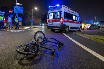 INCIDENTE BICICLETTA VIA ERIDANO