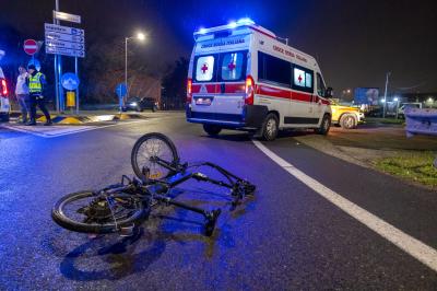 INCIDENTE BICICLETTA VIA ERIDANO