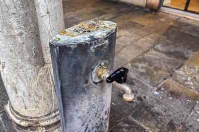 FONTANELLA ACQUA PIAZZA TRENTO TRIESTE