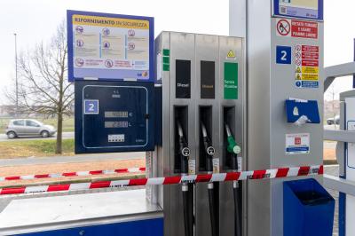 FUORIUSCITA CARBURANTE DISTRIBUTORE Q8